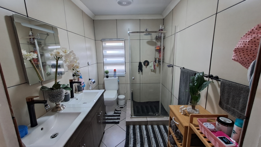 4 Bedroom Property for Sale in Villiers Free State